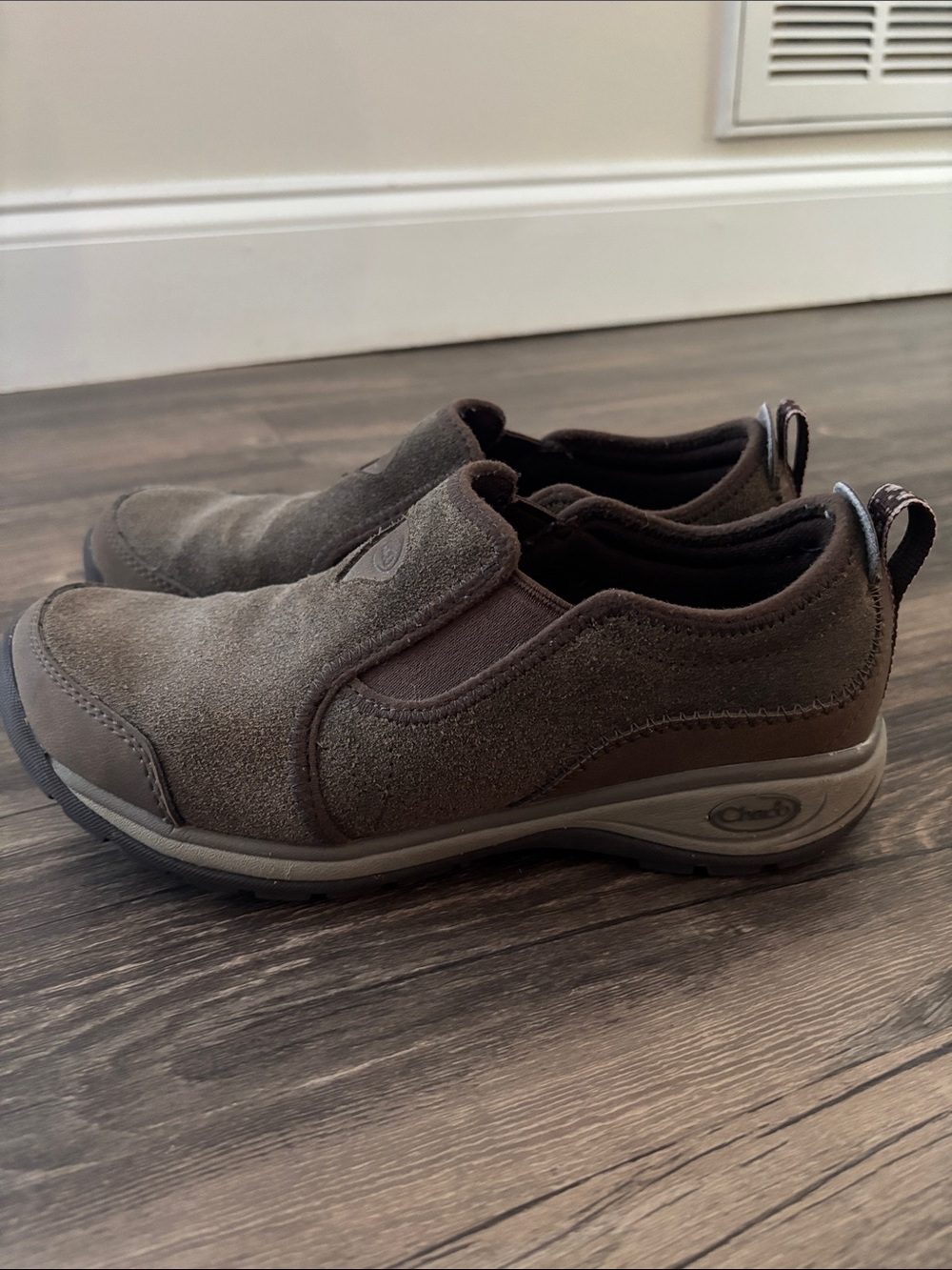 Chaco Thunderhead Moccasins Women’s Size 6.5 Brown Suede Comfort Slip-On Shoes